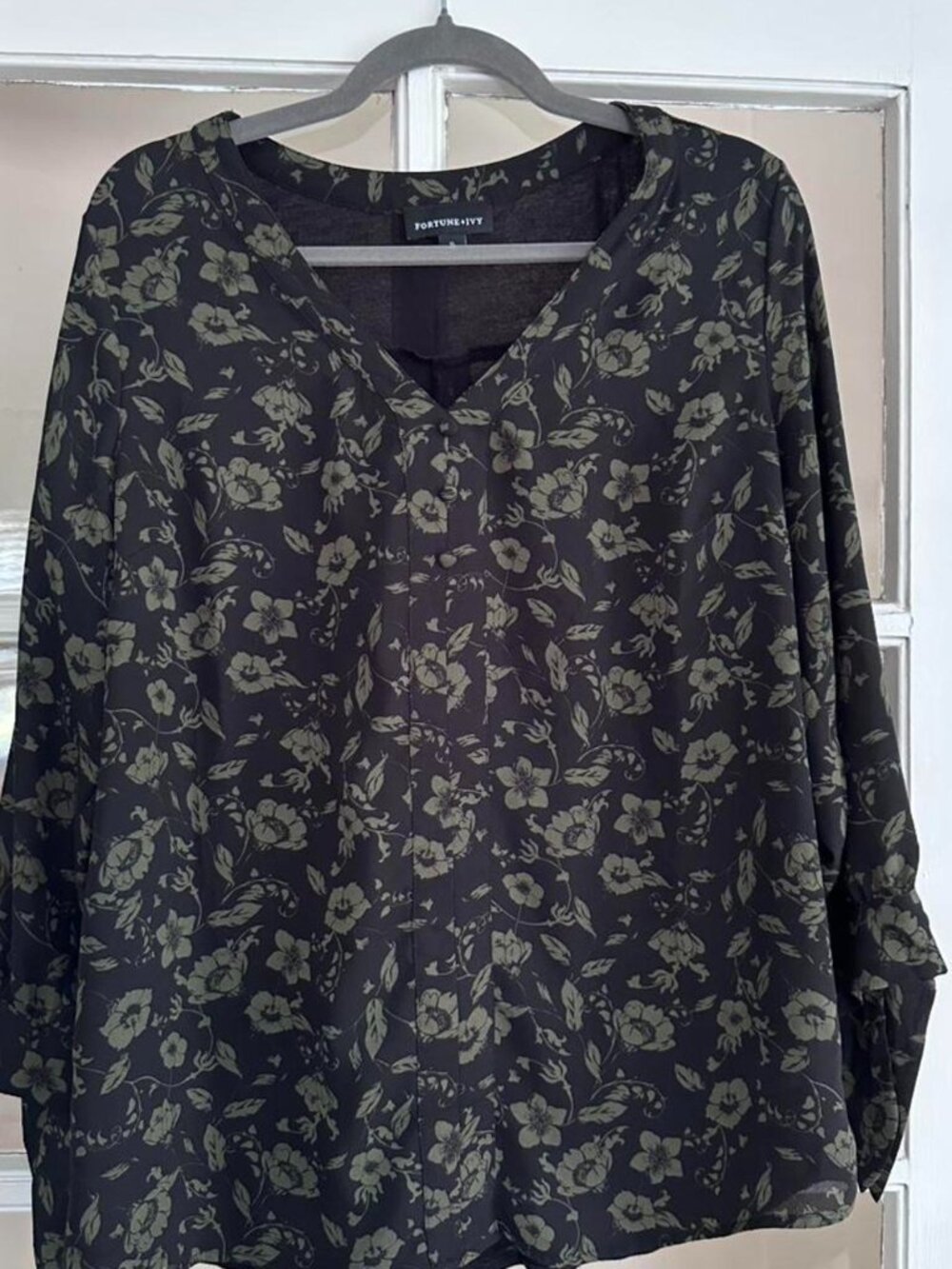 Fortune and Ivy black floral blouse with button...